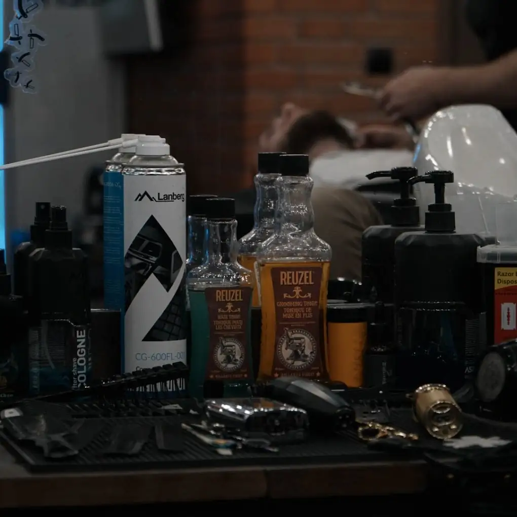 Narzędzia barberskie do strzyżenia i golenia - Gentlemen Barber Shop Rzeszów św. Kingi